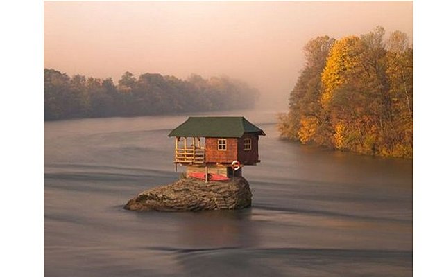 Дом на реке 