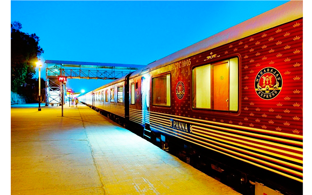 Самый роскошный поезд в Индии