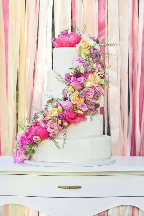 Дизайнерские свадебные торты, которые украсят любую свадьбу