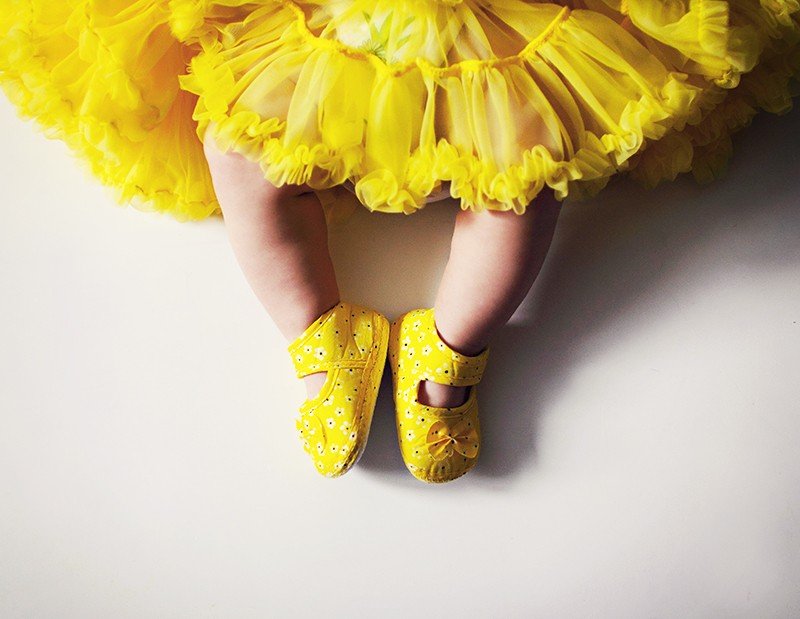 Желтая обувь) Marasa