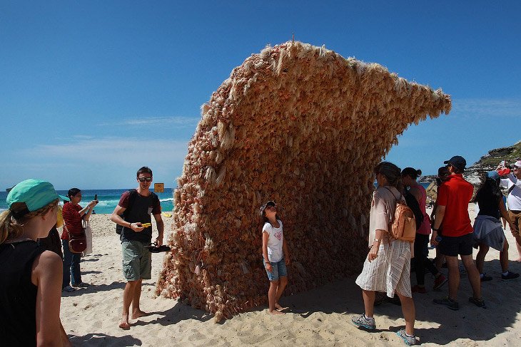 Скульптуры у моря 2015