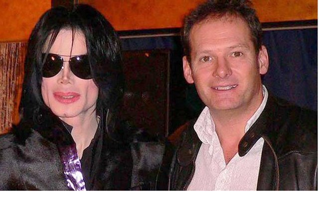 Друг Майкла Джексона оказался отцом детей поп-короля
