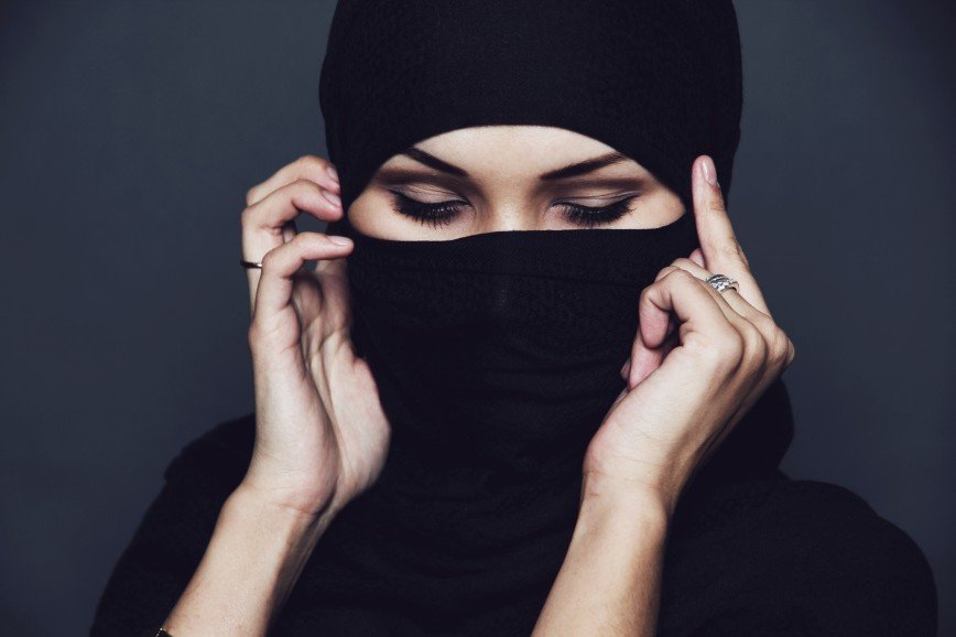 Хиджаб как «детектор лжи»