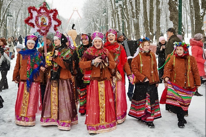 Колядки, гадания и игры - как Москва встретит Рождество