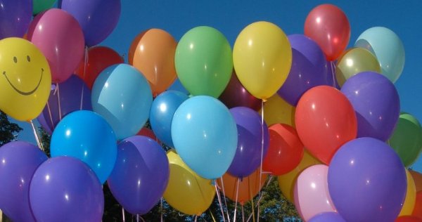 Воздушные шары всегда создают атмосферу праздника Jylia_Elizar