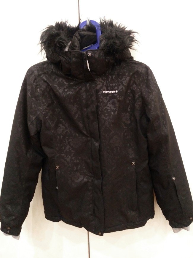 ЦЕНА 3000 руб. Куртка Icepeak р.164 (13-14 лет) зимняя, чёрная, в отл состоянии