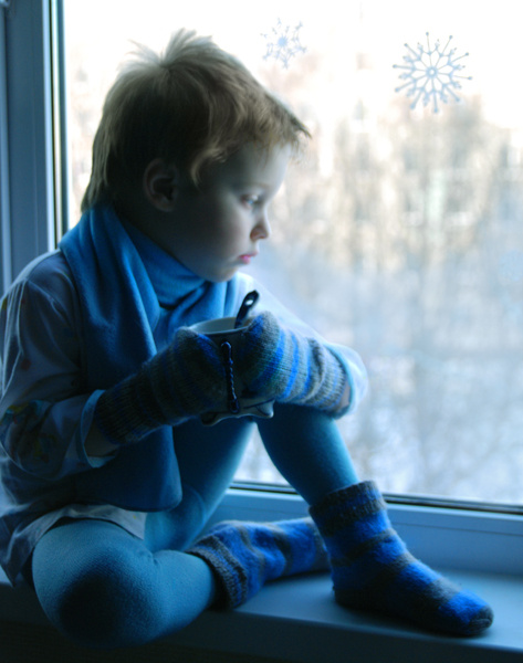 Как грустно заболеть пред новым годом и наблюдать за праздничным гуляньем лишь из окна… LubaLaz