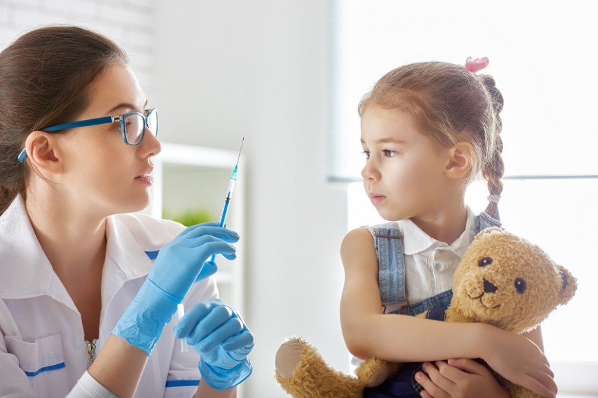 В России могут ввести ответственность за отказ от вакцинации ребенка