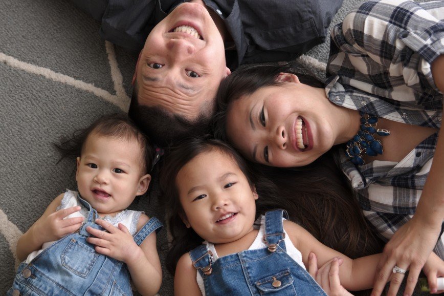 Китайским семьям разрешили иметь по двое детей