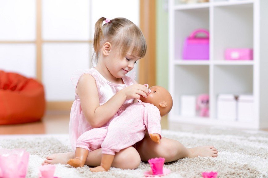 Новая кукла распознает эмоции детей
