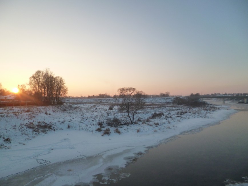 Волга в январе Солнце