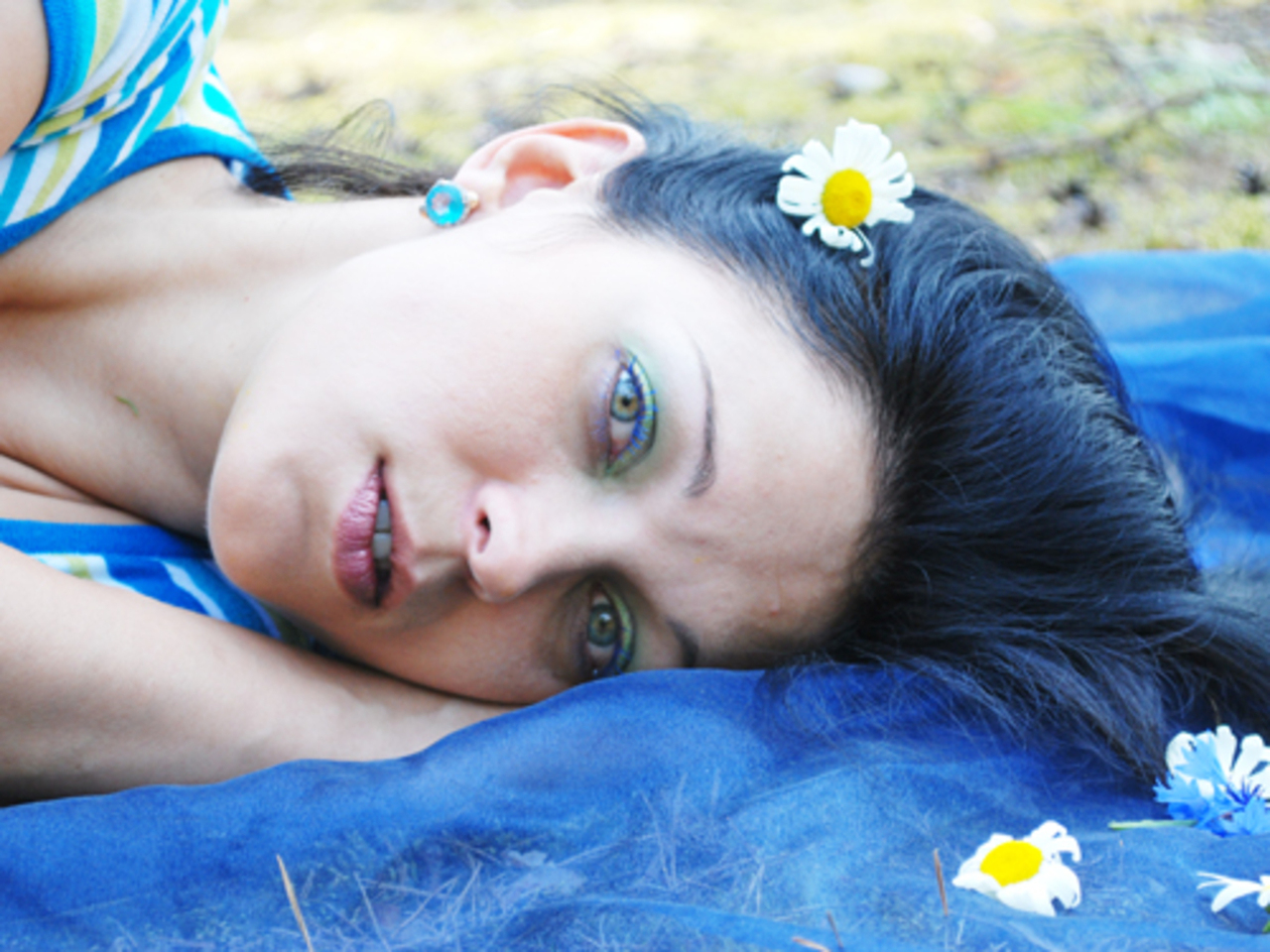 Летний аксессуар-цветок в волосах:)) Natana