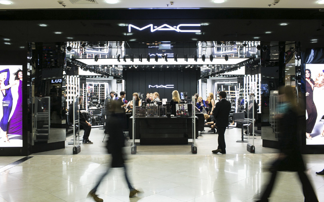 Открытие магазина M.A.C в новом концептуальном дизайне