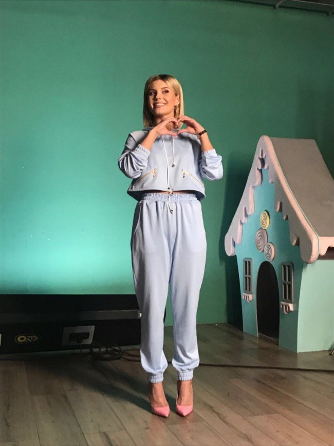 Дочь певицы Валерии Анна Шульгина записала песню для сериала на СТС Love