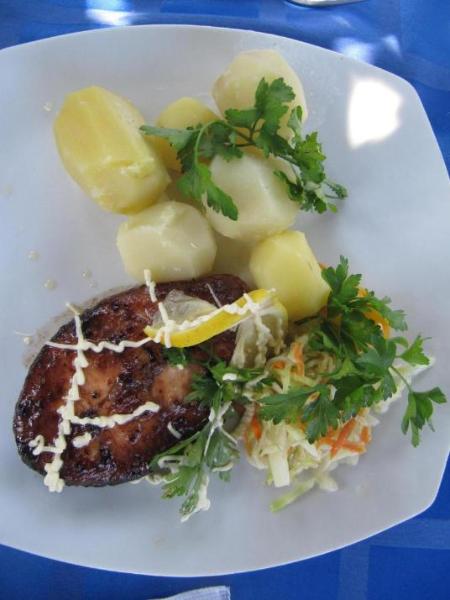 Стейк рыбы плюс картофель и овощи... kiseleva-777