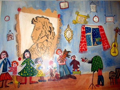 На фоне Пушкина снимается семейство... (автору 8 лет) Блинчик
