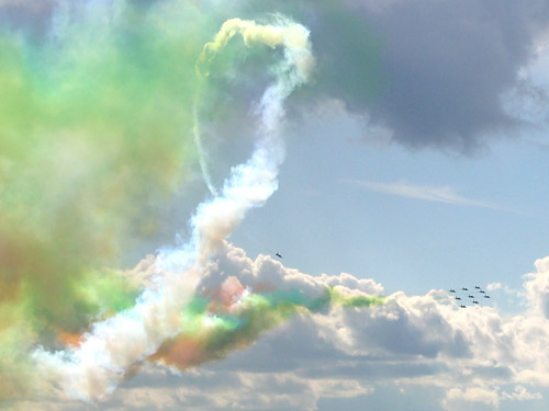 В роли небесных художников пилотажная группа ВВС Италии Frecce Tricolori tanyalenka