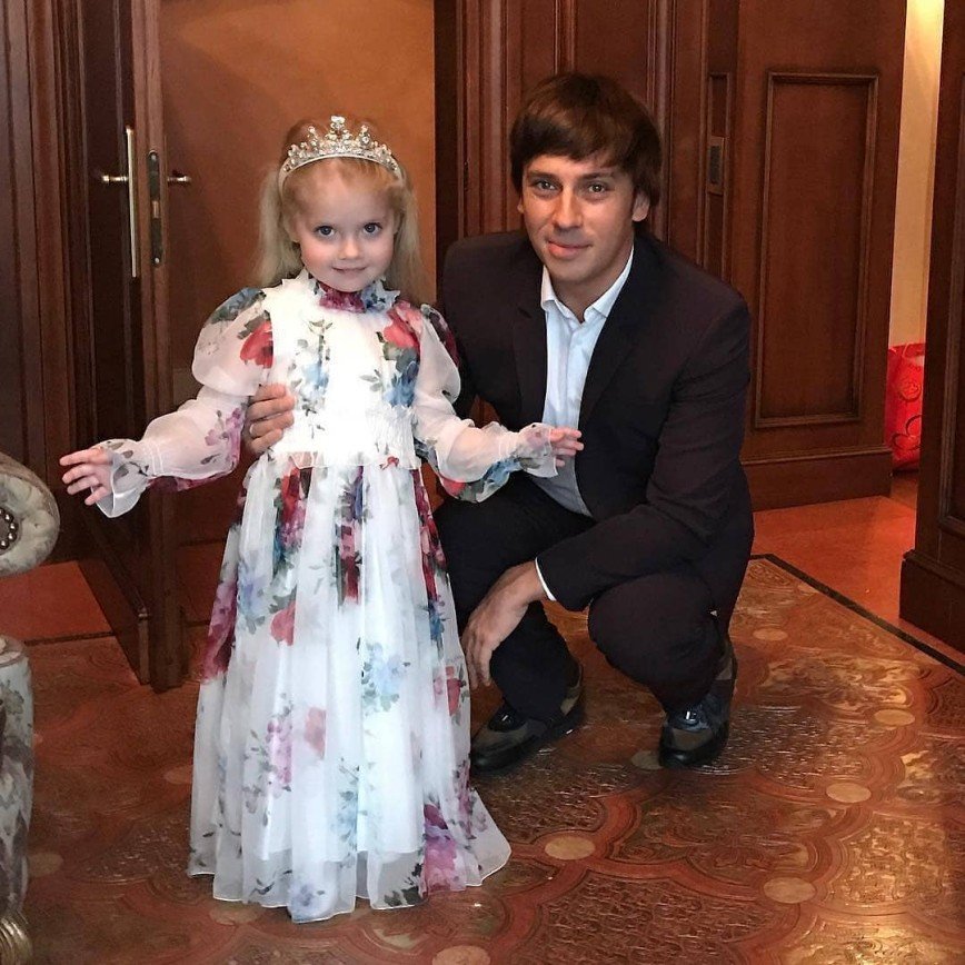 "Мастер убеждения": дочь Пугачевой заботится о мамином здоровье