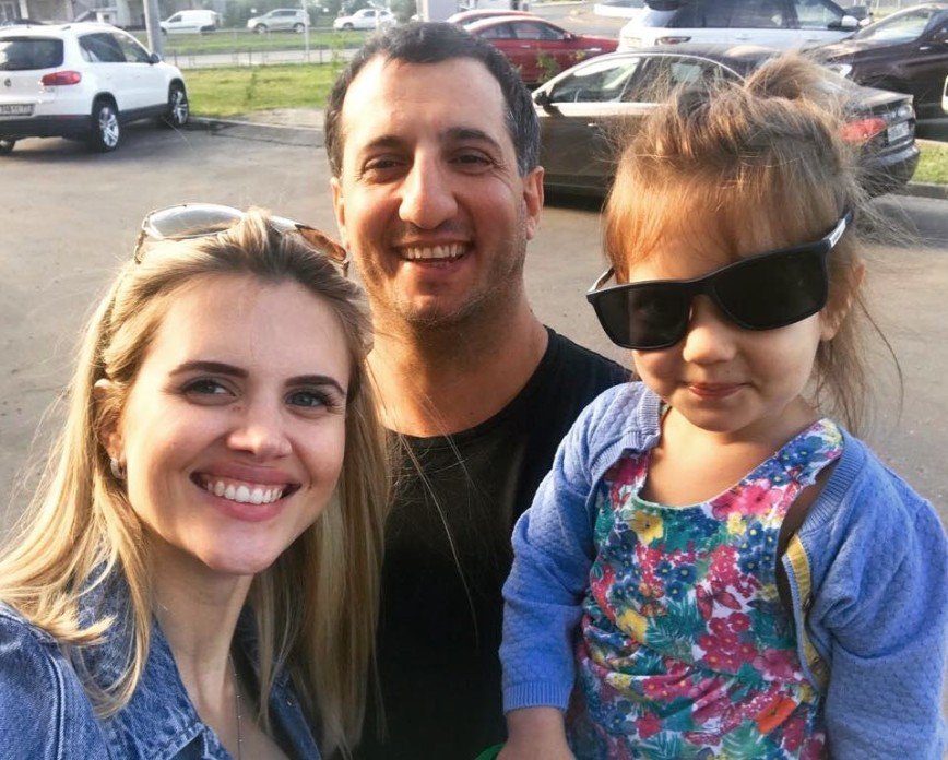 Арарат Кещян выложил семейное фото в последний день отпуска