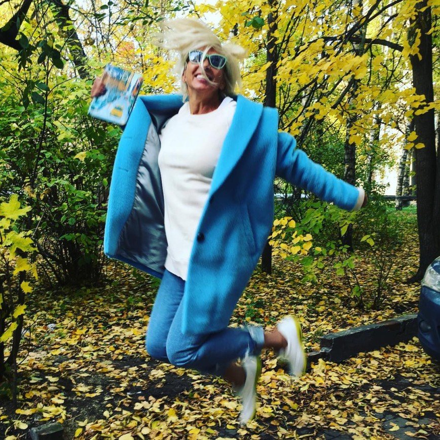 «Небо упало и давит»: Алена Свиридова призналась в любви к осени