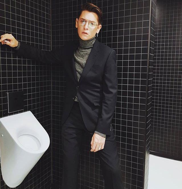 «Самый стильный сантехник страны»: Влад Лисовец выложил фото из туалета