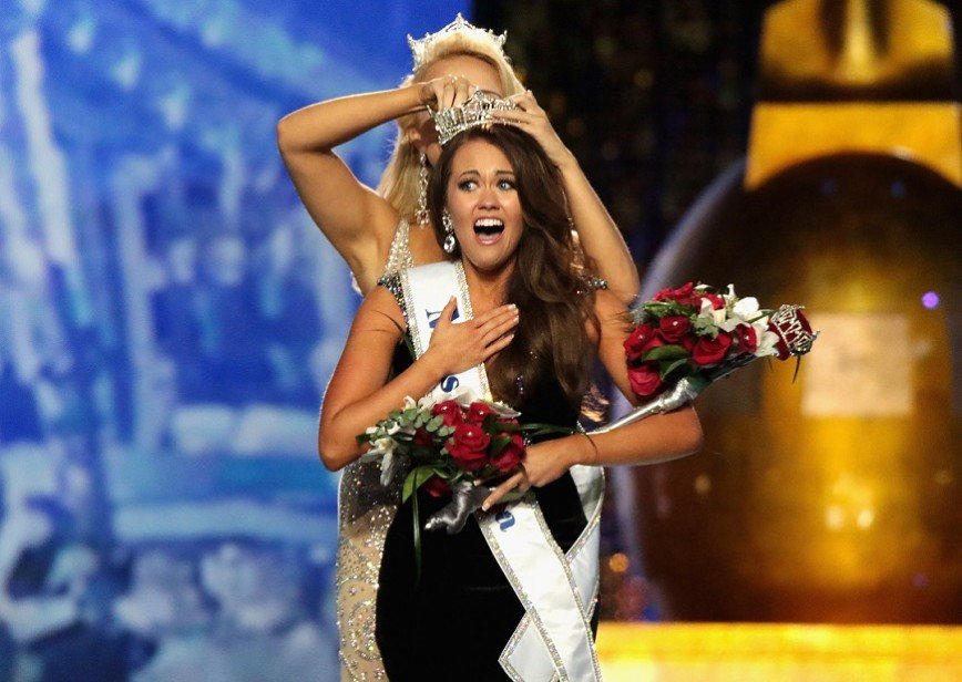«Ну и вкусы у них»: шатенка из Дакоты стала «Мисс Америка»