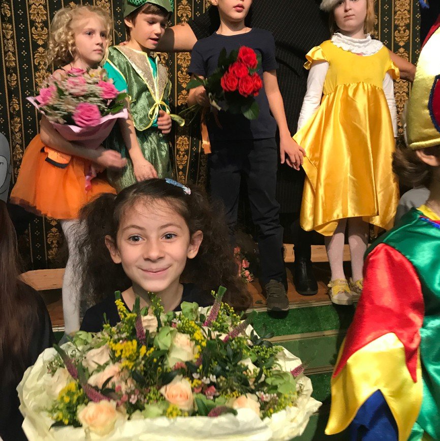 «Мишина копия»: дочь Галустяна дебютировала в театре