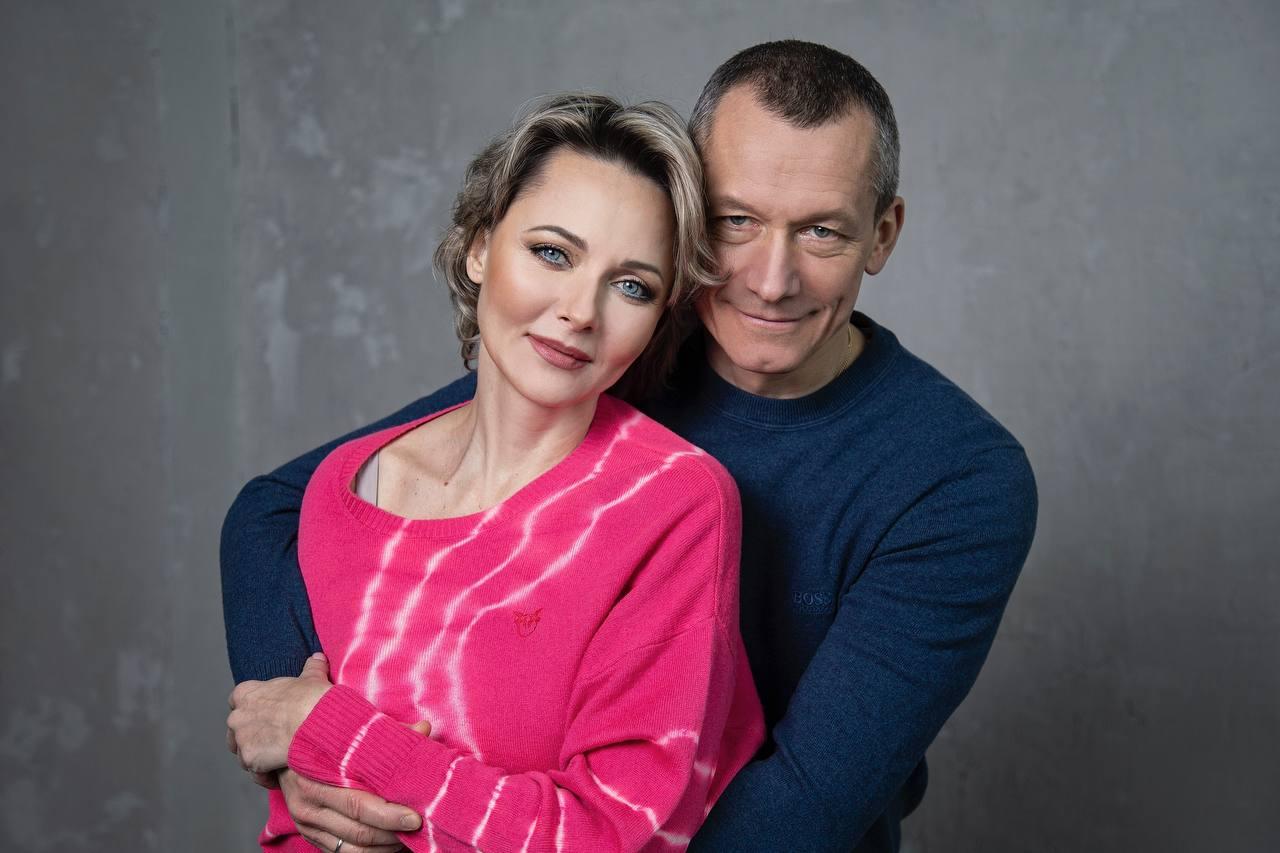 Дарья Повереннова с мужем Андреем Шароновым