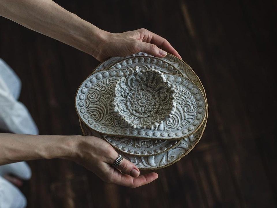 Набор тарелок от мастерской Till ceramics