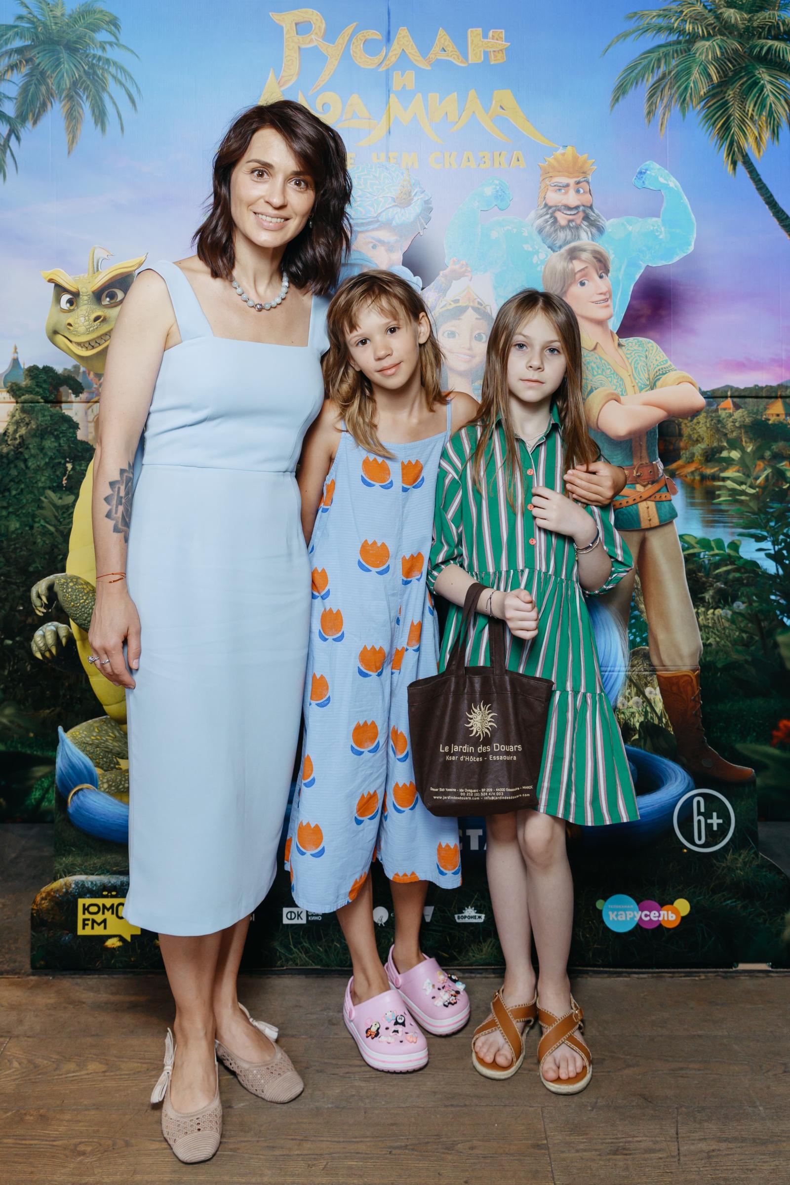 Ирина Муромцева с дочерьми