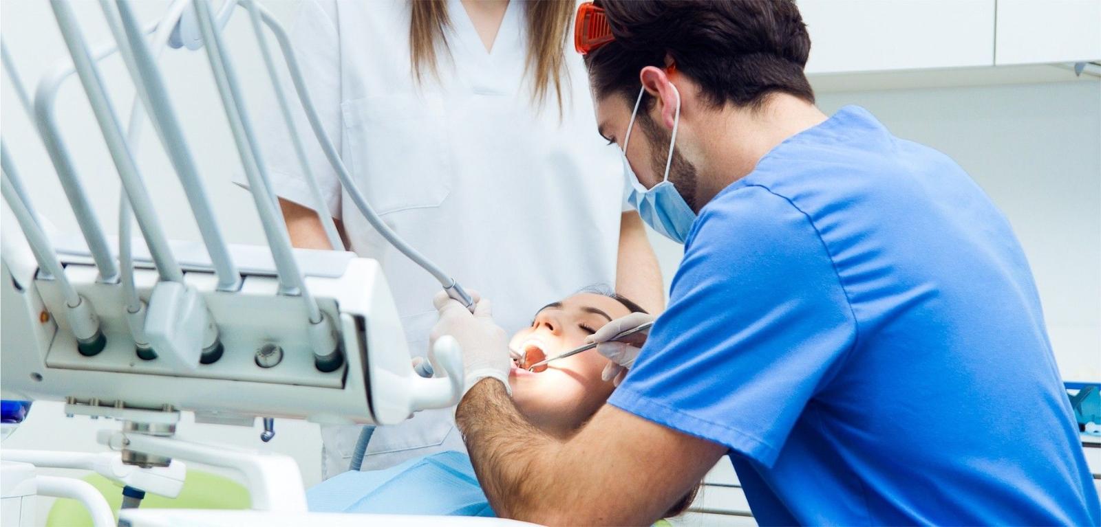 Современная качественная стоматология — это очень высокотехнологичная отрасль