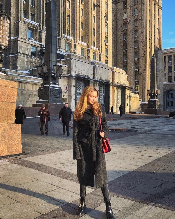 «Как мама и сын»: Стеша Маликова выглядит гораздо старше своего возлюбленного
