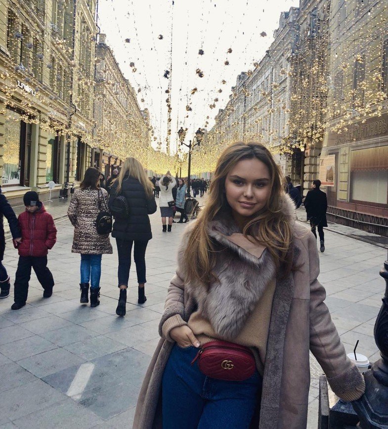«Как мама и сын»: Стеша Маликова выглядит гораздо старше своего возлюбленного
