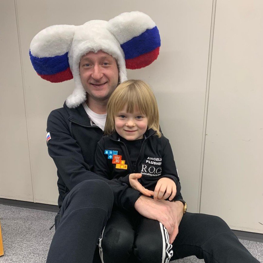 Недетская полоса препятствий: родители Саши Плющенко показали, как готовят сына к соревнованиям