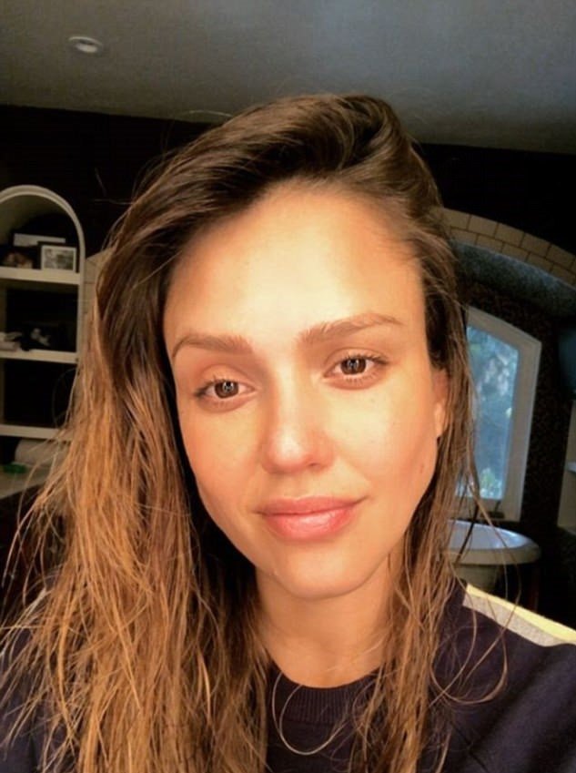 instagram.com/jessicaalba/