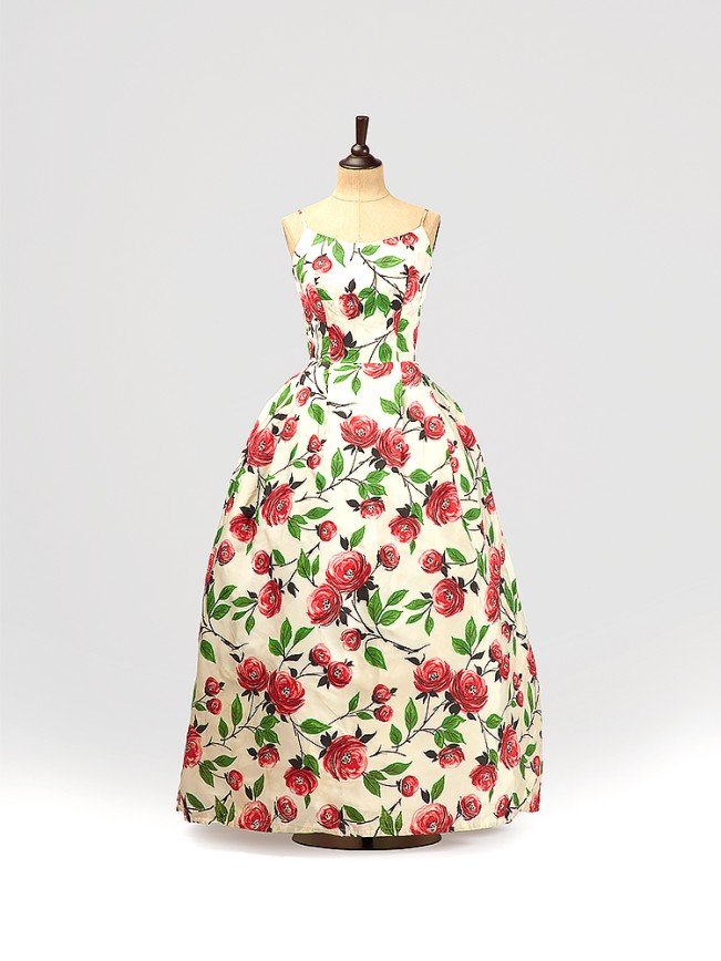 Платье в стиле new-look из шелка с рисунком розы. Дом моды Maggie Reeves, США. 1966 г.