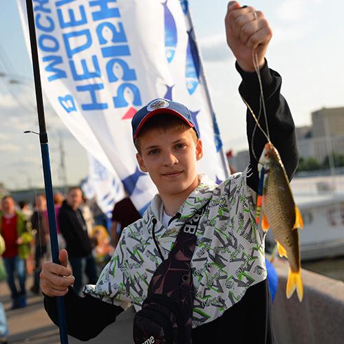 Отдохнуть и выиграть миллион: фестиваль «Москва – на волне. Рыбная неделя» приглашает на рыбалку и SUP-регату