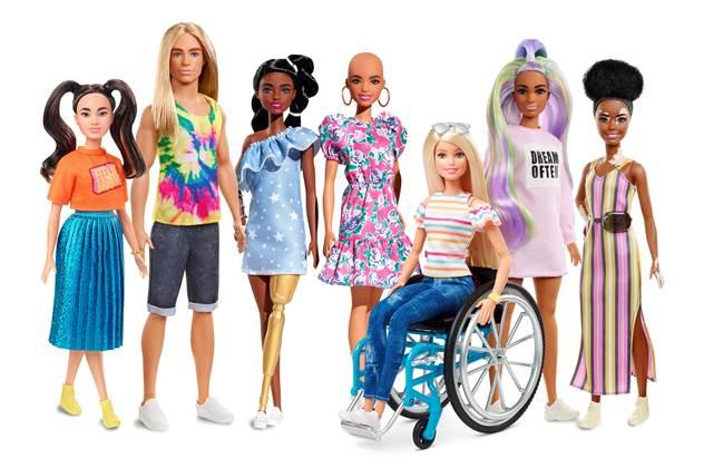 Девушки бывают разные! Серия кукол Барби с витилиго, протезом ноги и без волос поступила в продажу