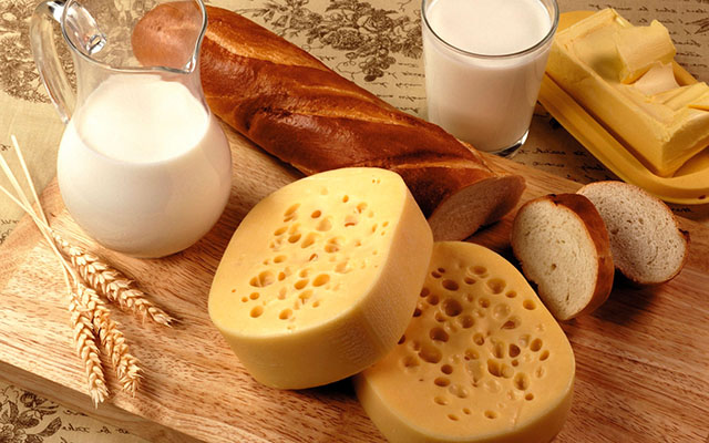 Сливочное масло и сыр помогут похудеть