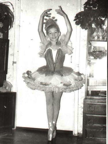 Я - балерина. Там мы начинали. (13 лет творческой деятельности - это вам не хухры-мухры :) ) Белка обыкновенная
