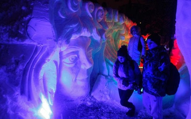 Ледовые скульптуры мировых знаменитостей в Сокольниках