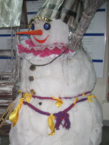 Новый Год - любимый праздник детства, а снеговик, один из атрибутов этого праздника ясен_пень