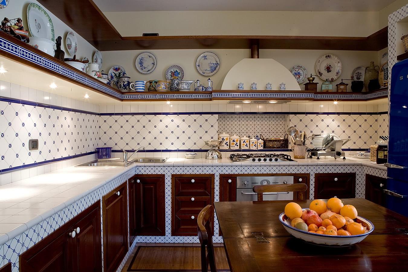 Как украсить кухню своими руками: цвет, элементы, роспись — 19 классных фотоидей декора 