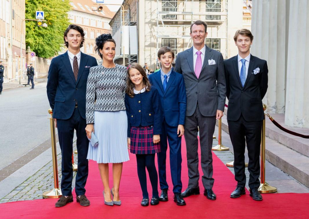 Принц Иоахим с детьми и женой