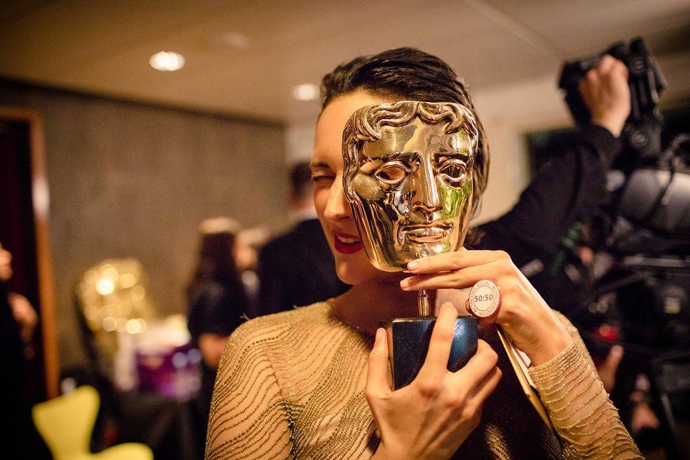 Старое платье Кейт Миддлтон и неловкие шутки Брэда Питта: в Лондоне прошла церемония BAFTA