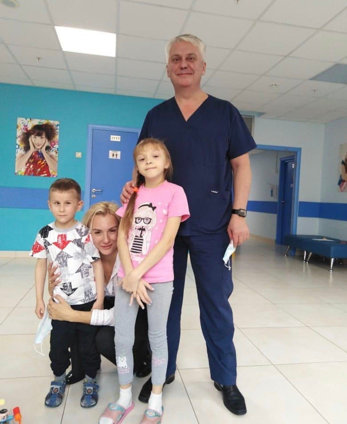 Детям нужен Кабаак: знаменитости вступились за врача-трансплантолога