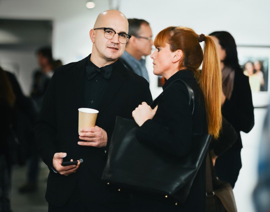 Бари Алибасов, Алена Свиридова и Егор Дружинин посетили открытие выставки Дугласа Киркланда