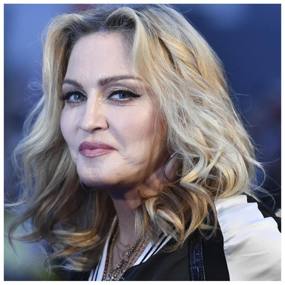 Певица Мадонна объявила кастинг для поиска нового бойфренда