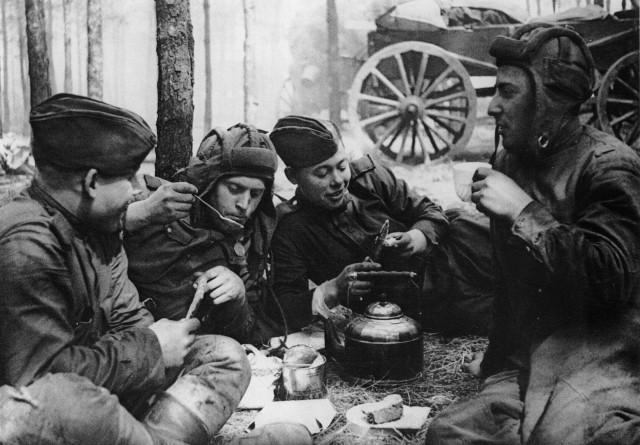 Разработкой рациона для бойцов Красной Армии занималась Академия тыла и снабжения